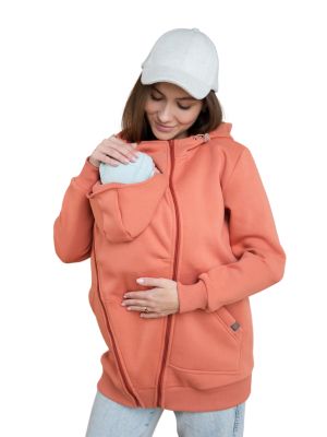 sudadera de porteo love and carry en posicion porteo frontal